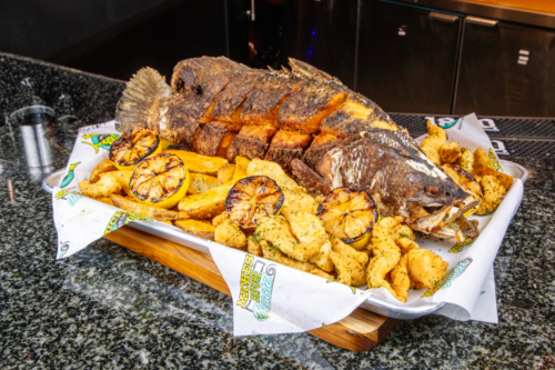 Pescado-Zarandiado-w-Chicharron-de-Pescado